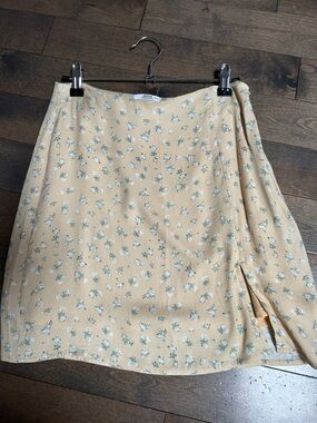 Ardene Cream Mini Skirt with Delicate Floral Print